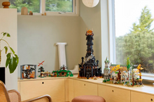 Load image into Gallery viewer, The Lord of the Rings: Balrog™ Book Nook- LEGO® Icons