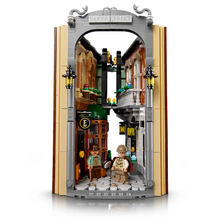 Load image into Gallery viewer, Sherlock Holmes: Book Nook - LEGO® Icons