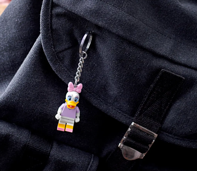 LEGO® ǀ Disney Daisy Duck Key Chain LEGOLAND® California Resort