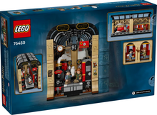 Load image into Gallery viewer, Book Nook: Hogwarts™ Express - LEGO® Harry Potter™