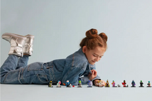Load image into Gallery viewer, LEGO® Minifigures Series 26 Space Minifigures
