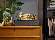 Load image into Gallery viewer, Star Wars™ Mos Espa Podrace™ Diorama