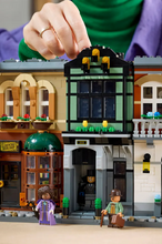 Load image into Gallery viewer, Sherlock Holmes: Book Nook - LEGO® Icons