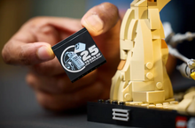 Load image into Gallery viewer, Star Wars™ Mos Espa Podrace™ Diorama