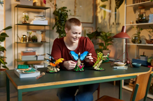 Load image into Gallery viewer, LEGO® Ideas The Insect Collection