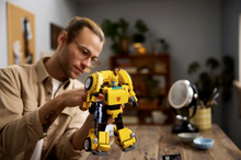 Load image into Gallery viewer, Bumblebee -LEGO® Icons