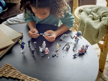 Load image into Gallery viewer, Star Wars™ Clone Trooper™ & Battle Droid™ Battle Pack