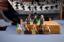 Load image into Gallery viewer, Captain Jack Sparrow&#39;s Pirate Ship
