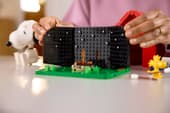 Load image into Gallery viewer, Peanuts: Snoopy's Doghouse
