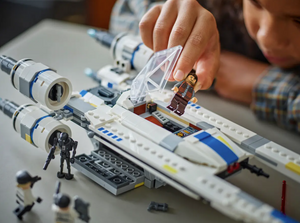Star Wars™ Rebel U-Wing Starfighter™