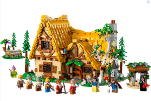 LEGO® ǀ Disney Snow White and the Seven Dwarfs’ Cottage