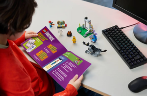 Peely & Sparkplug’s Camp LEGO® Fortnite